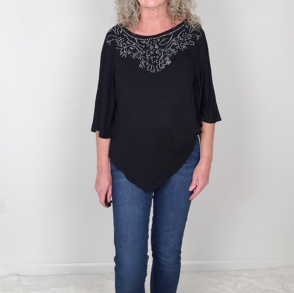 5/$12 Esperanza Black Top